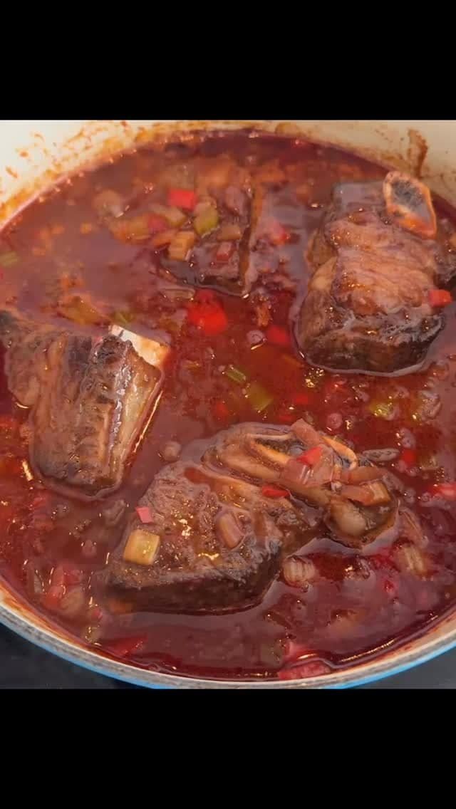 There are 5 simple steps to choose a perfect Dutch oven for you 👇

✔️Pick the right SIZE
✔️ Choose the best TYPE
✔️ Understand the MATERIAL
✔️ Find the perfect SHAPE
✔️ Stay on budget

Comment “CHOOSE” and I will send you all you need to know.

#affiliatelink #easycooking #dutchovencooking #dutchoven