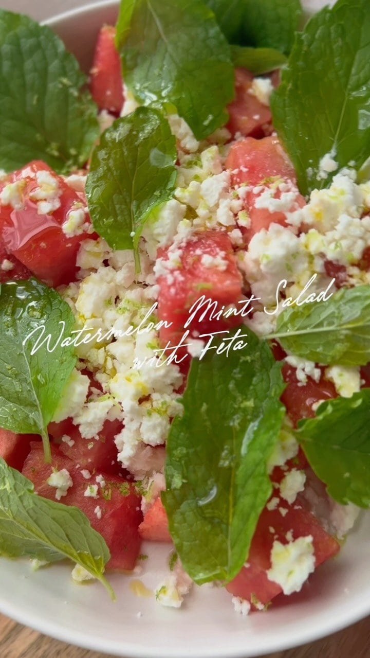 Fresh and delicious, perfect summer salad. Who could have thought this combination is so cool?

comment “WATERMELON” and I will send you the recipe 👇

#easycooking #watermelonsalad