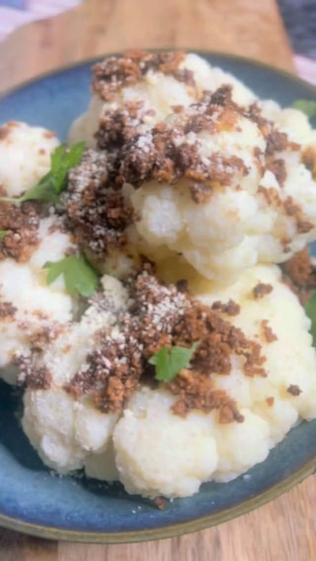 Learn how to cook cauliflower my grandma’s way with crispy panko crumbs, parmesan cheese, and a side dish even kids love.

Comment “GRANDMA”

#crispycauliflower #easycooking #vegetarianrecipes