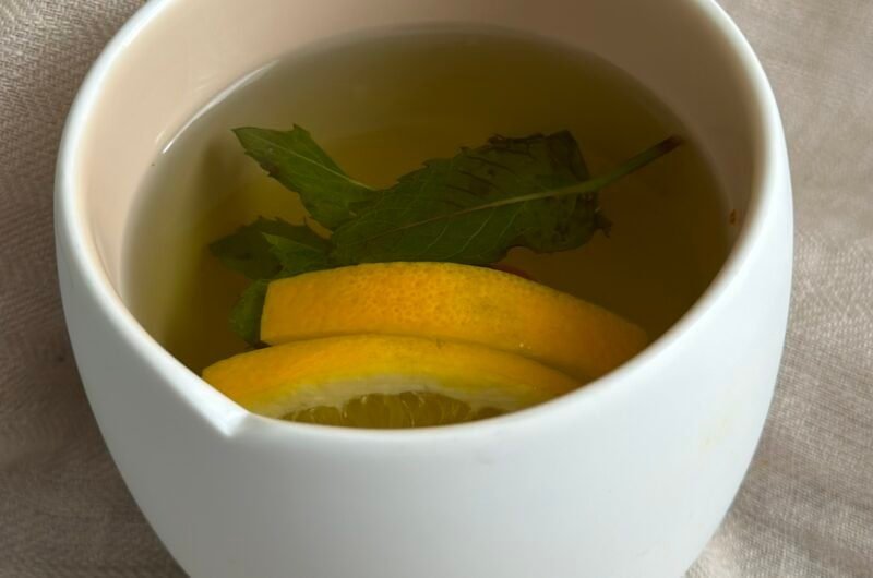 Detox Turmeric Mint Tea