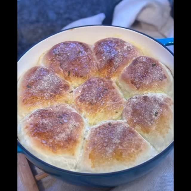 Comment “ROLLS” for a recipe 👇

Try these soft, fluffy dinner rolls perfect for any holiday celebration or simple breakfast treat. These delicious homemade rolls are easy to make and sure to impress.

#easycooking #dinnerrolls #baking #affiliatelink