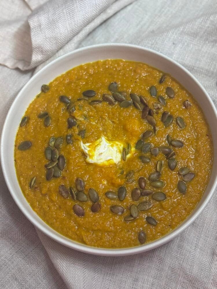 Healthy Carrot Soup with Ginger and Turmeric carrot ginger turmeric soup