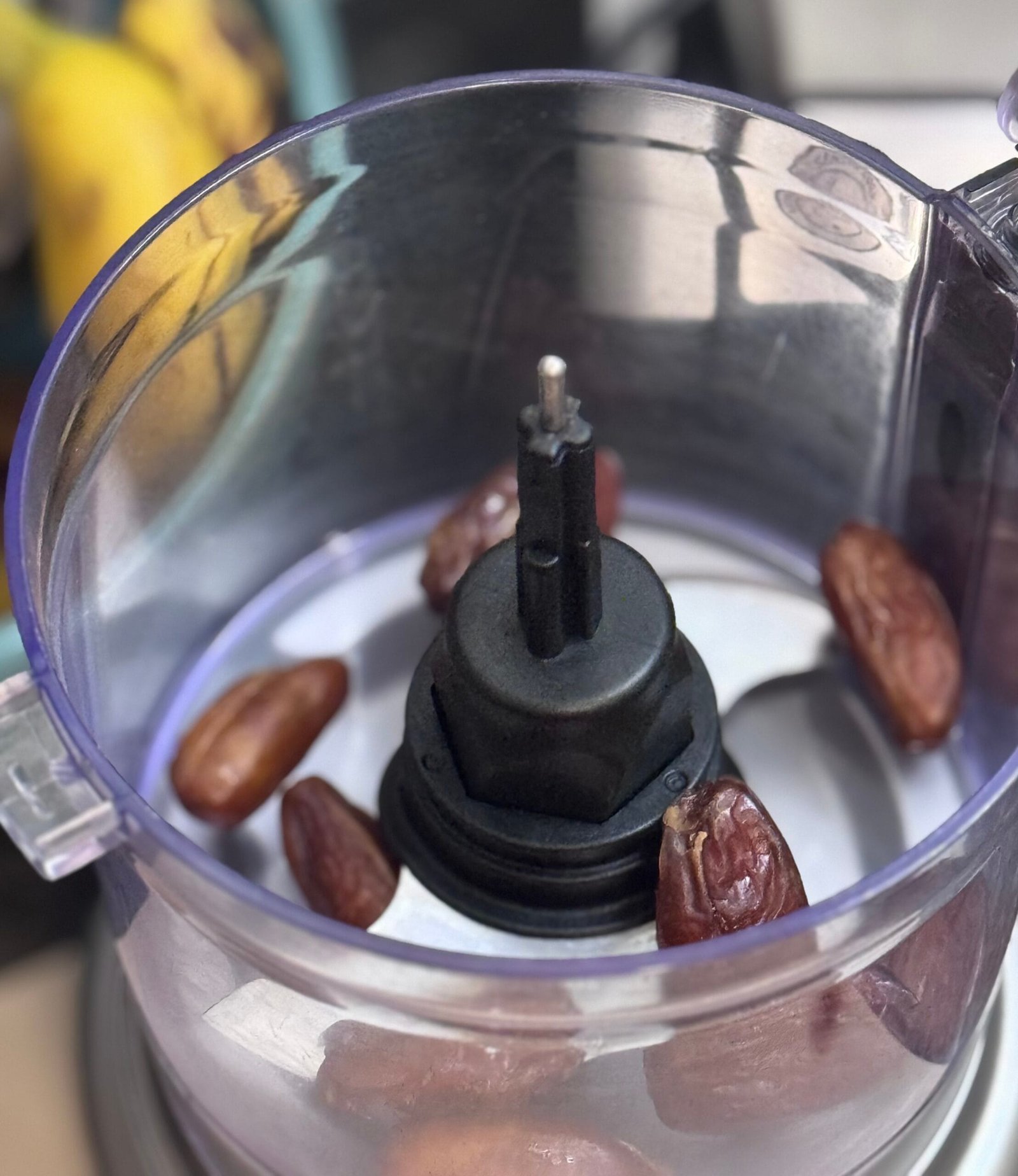IMG_9065 chopping dates with food processor