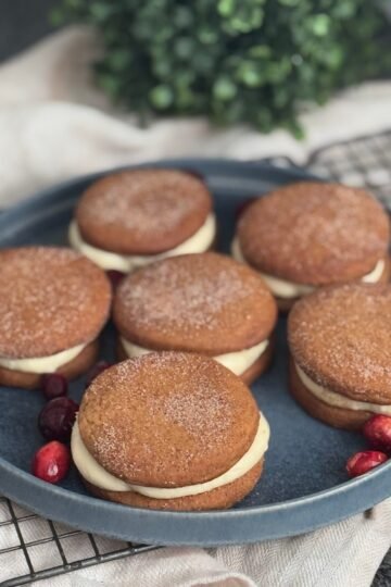 the best gingerbread sandwich cookies