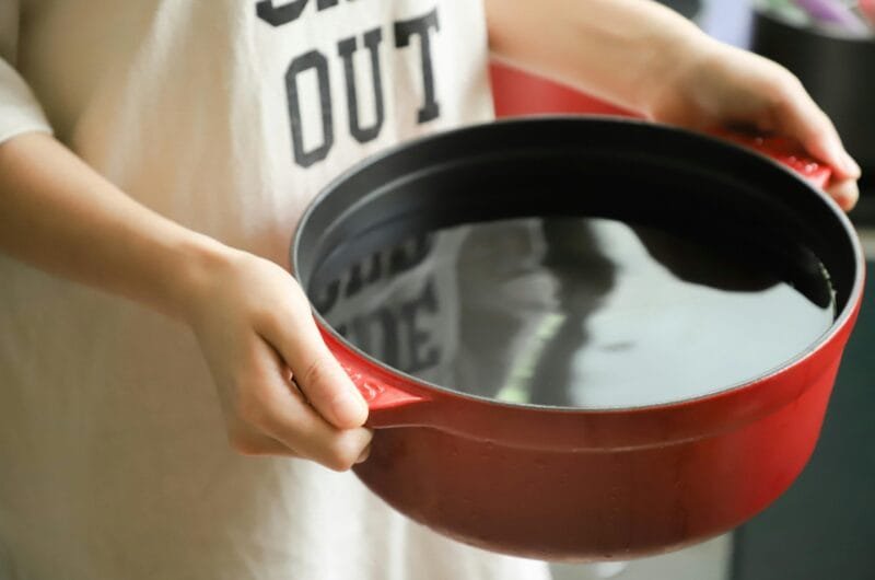 How to Deep-Clean Your Dutch Oven (For Stubborn Food Bits or Burns)