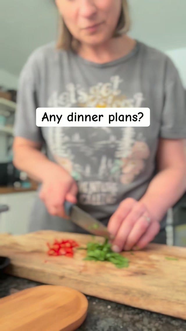 No dinner plan? 

Grab my FREE 7 day meal plan and stop guessing.

✨ Know what’s for dinner every night
✨ Cook with what’s already in your kitchen
✨ Save time, money, and your sanity

Comment “MEALPLAN”

#easycooking #mealplan #kitchentips #kitchenhacks
