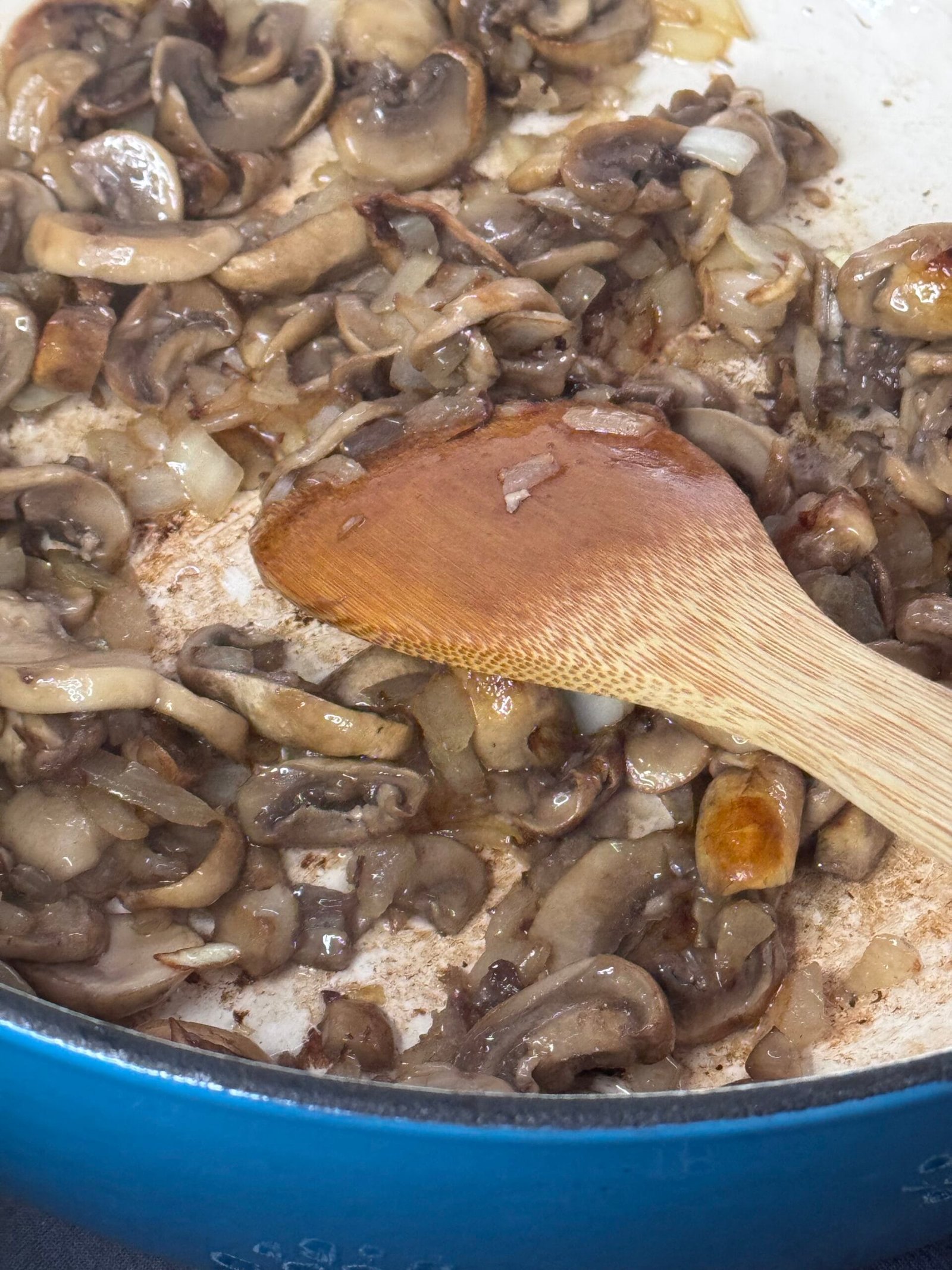 IMG_0191 sauté sliced mushrooms