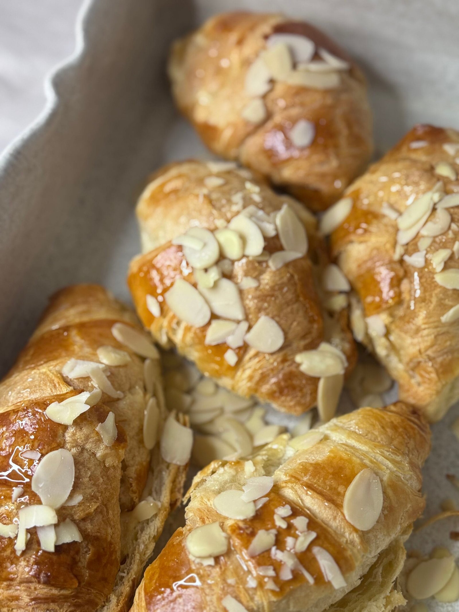 IMG_1053 easy almond croissants