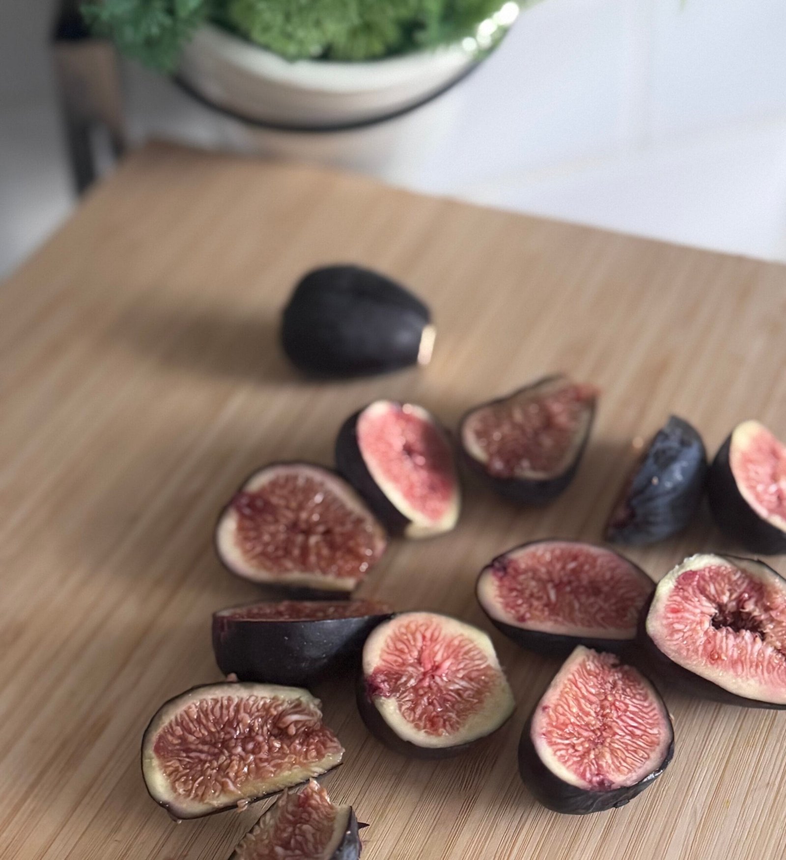 IMG_1145 cut figs in halves