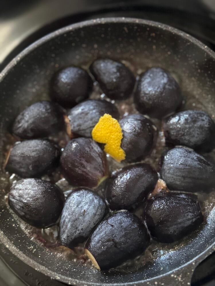 IMG_1149 caramelize figs in melted butter in a pan
