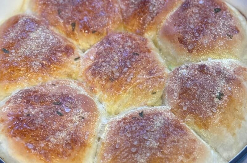 Fluffy Dinner Rolls