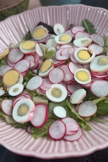 easter salad with egg