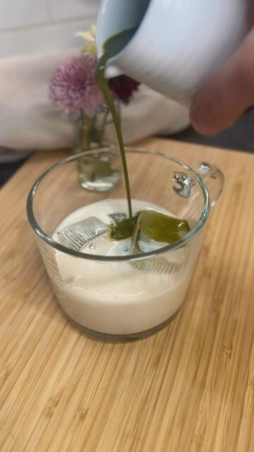 Cool, creamy, and easy to make, this iced matcha recipe with plant-based milk is your Starbucks-style summer sip with a Japanese twist.
comment MATCHA and I’ll send you the recipe 👇
#matchalatté #matcha #latte #affiliatemarketing #easycooking