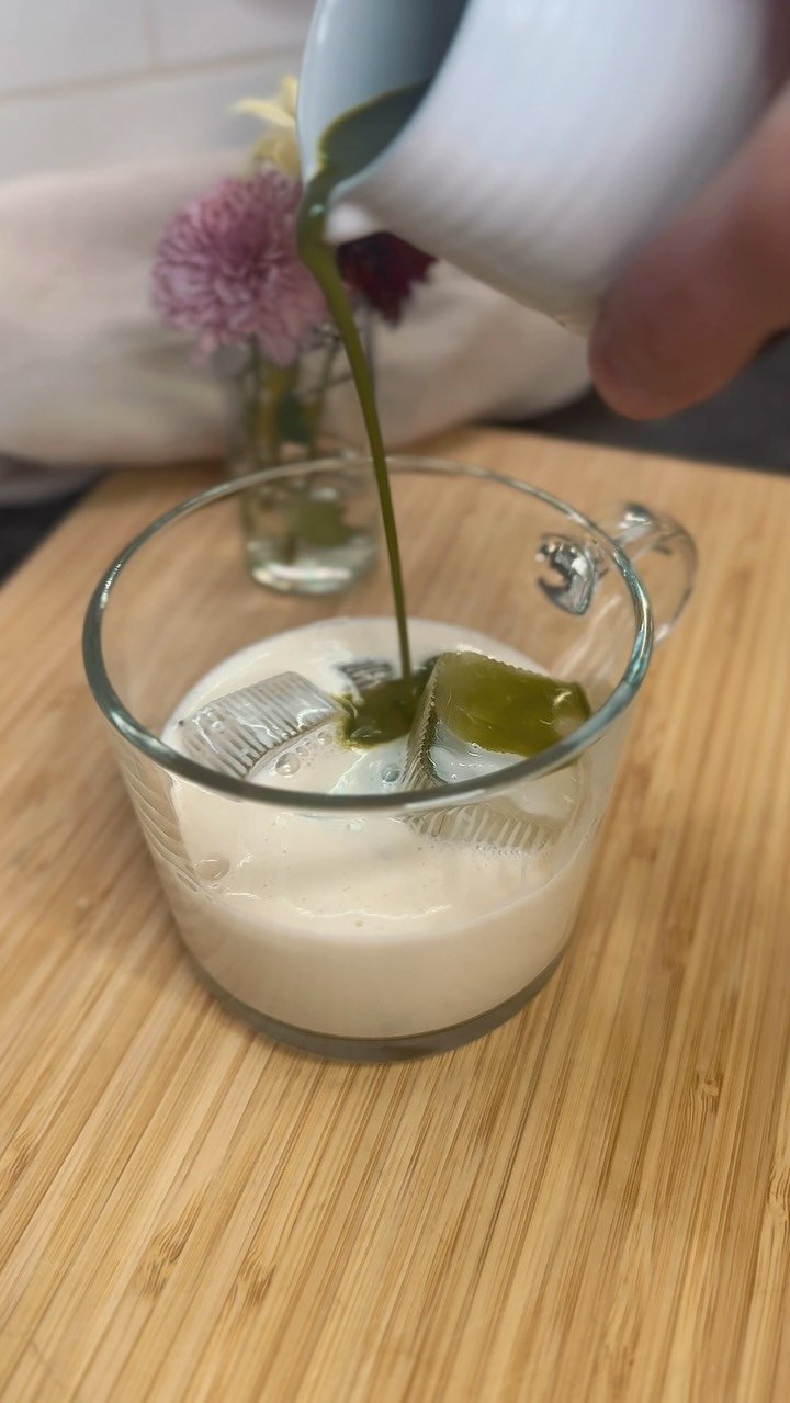Cool, creamy, and easy to make, this iced matcha recipe with plant-based milk is your Starbucks-style summer sip with a Japanese twist.

comment MATCHA and I’ll send you the recipe 👇

#matchalatté #matcha #latte #affiliatemarketing #easycooking