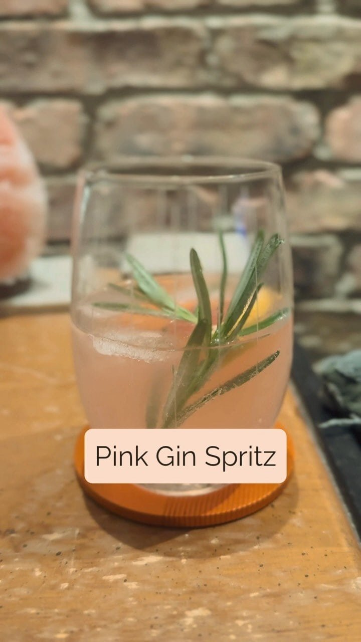 Refreshing gin spritz with a twist. This grapefruit gin spritz is your new favourite way to enjoy gin cocktails, like a pink gin tonic, but fancier. Try my easy recipe today.

comment “PINK” for details

#easycooking #affiliatelink #gincocktails #spritz