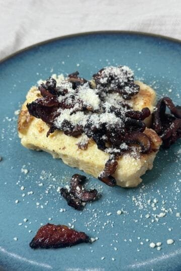 Easy Polenta with Roasted Mushrooms and Sun-Dried Tomatoes