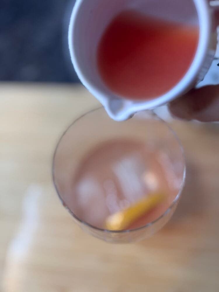 IMG_2892 pour freshly squeezed grapefruit juice