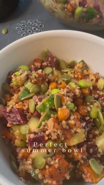 Want a perfect summer bowl?

Try this easy Buddha Bowl with peanut sauce recipe

I don’t know what’s better, the flavours or all colours combined in one bowl.

comment “BUDDHA” for recipe 👇

#easycooking #kitchenhacks #healthyrecipe #buddhabowl