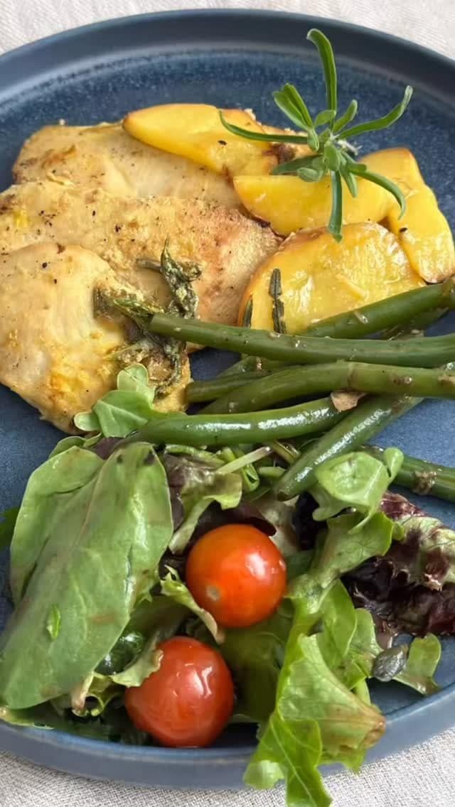 This grilled marinated Thai chicken recipe is a game-changer. It’s so simple, everyone will get hooked on the flavours, and yes, even the kids love it.

To get the full recipe, comment “THAI” below 👇 

#thaichicken #affiliatelink #kitchentips #easycooking #