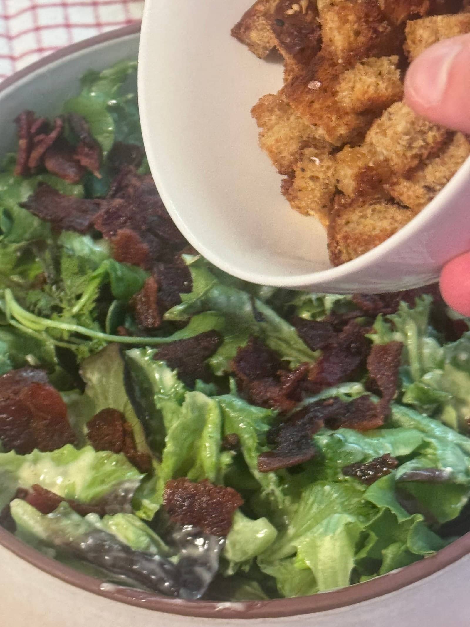 croutons add croutons