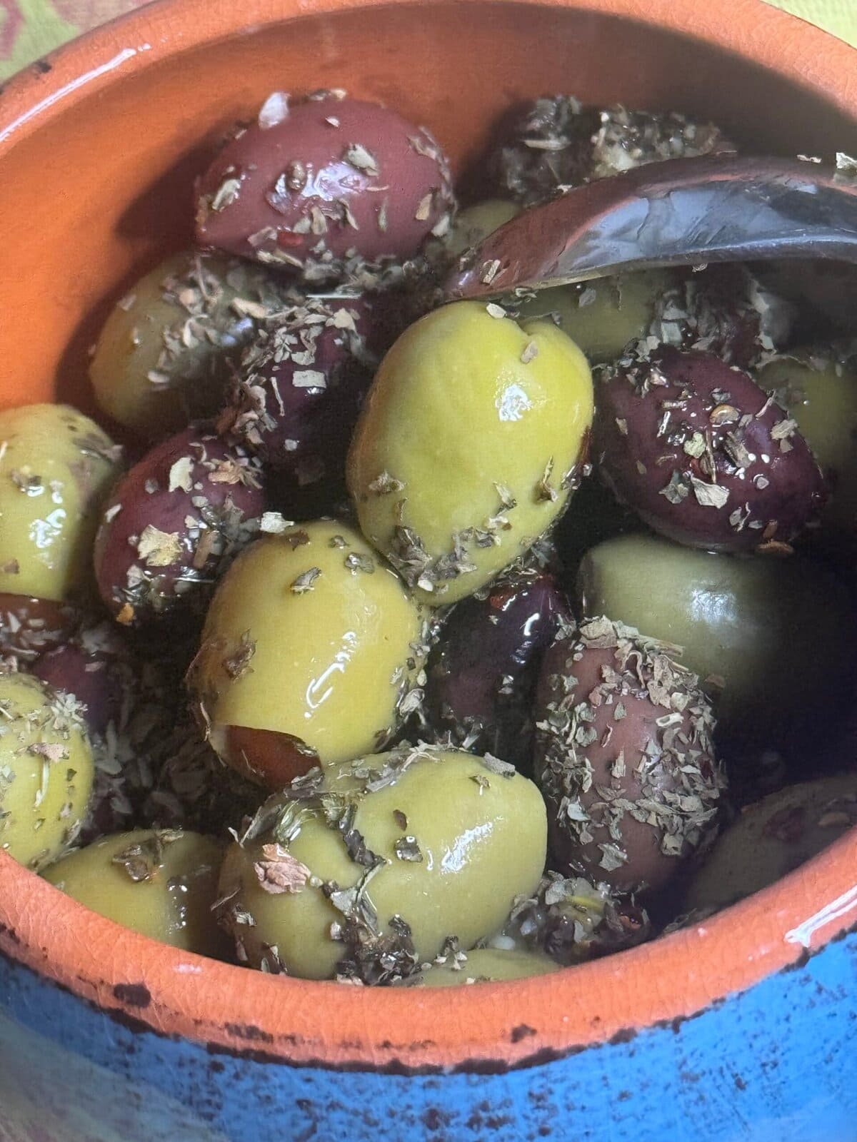 mix and coat the olives mix and coat the olives