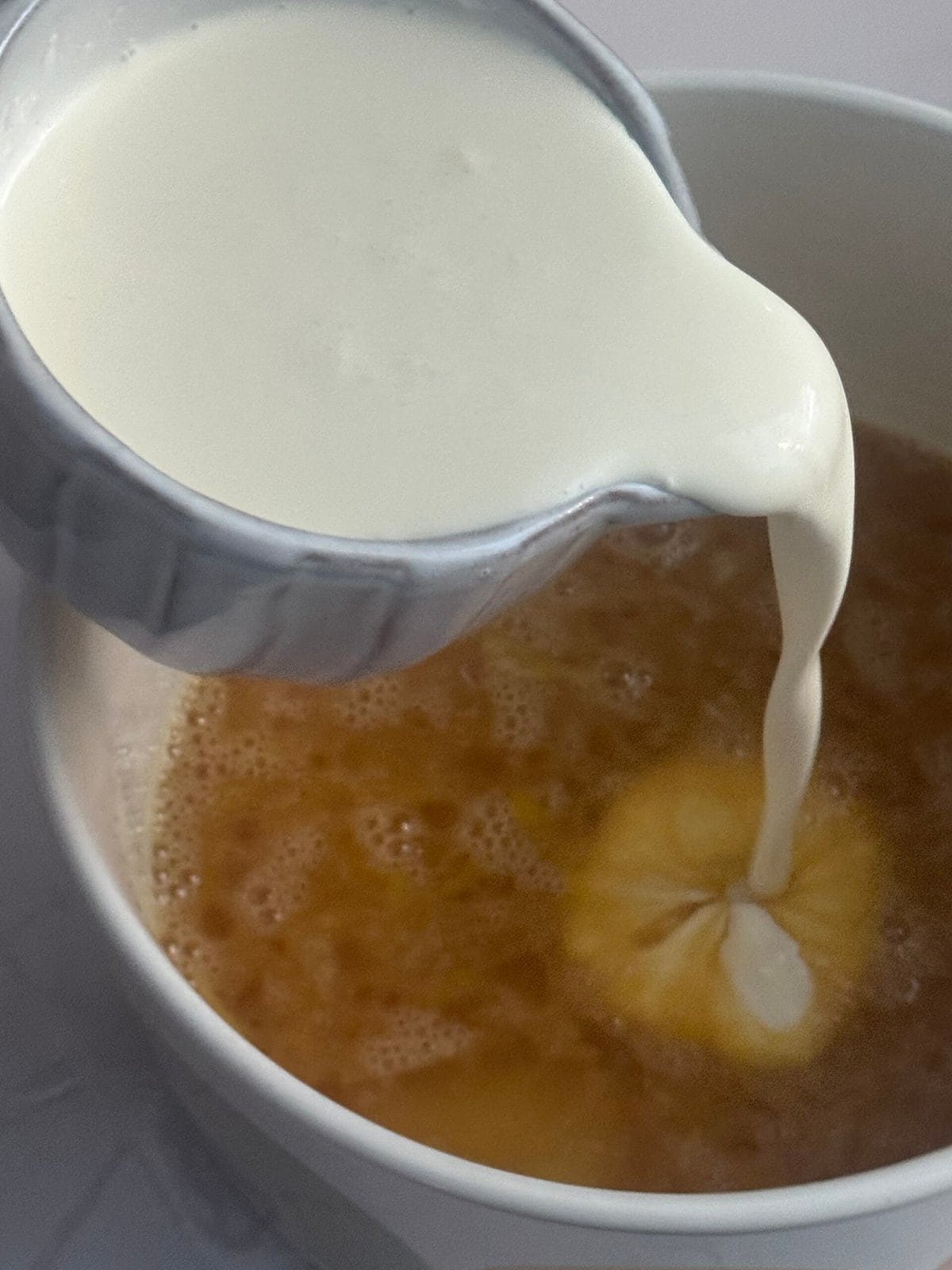 pour cream add cream