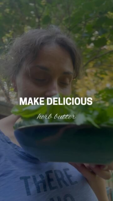 I love using herbs the right way. One of my favorite ways to make the most of fresh herbs is by making a herb butter.
It is a great way to preserve leftover herbs and flavour your meals.
Comment “BUTTER” for recipe 👇
#foodblog #easycooking #butter #herbs