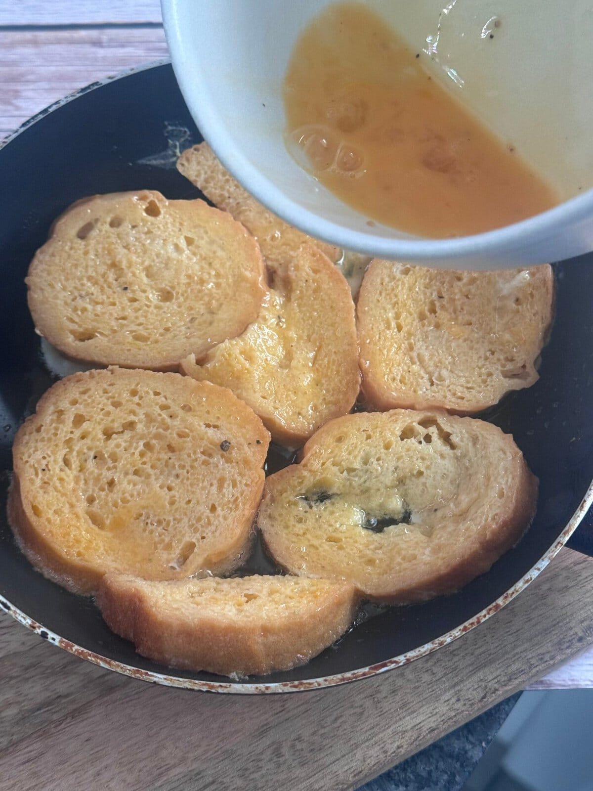 pour eggs over bread pour eggs over bread