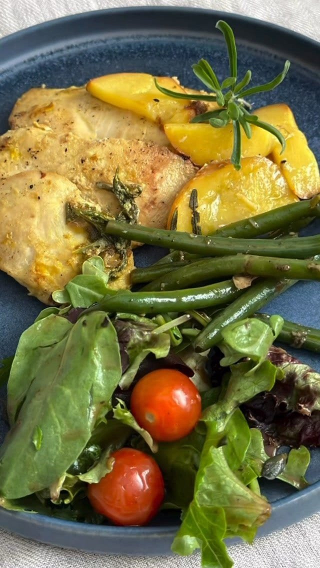 This grilled marinated Thai chicken recipe is a game-changer. It’s so simple, everyone will get hooked on the flavours, and yes, even the kids love it.

 Comment “THAI” for recipe 👇
#grilledchickenrecipe