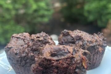 Chocolate Brownies with Dates (Vegan)