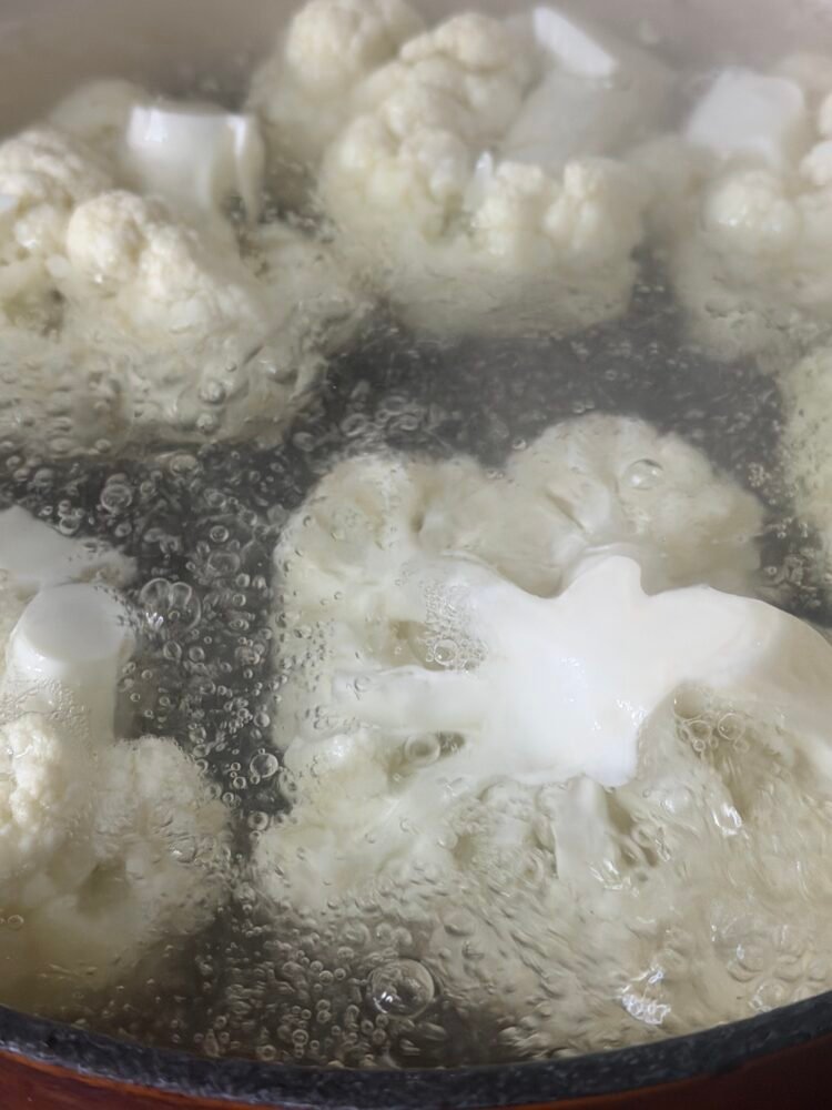 boil cauliflower boil cauliflower